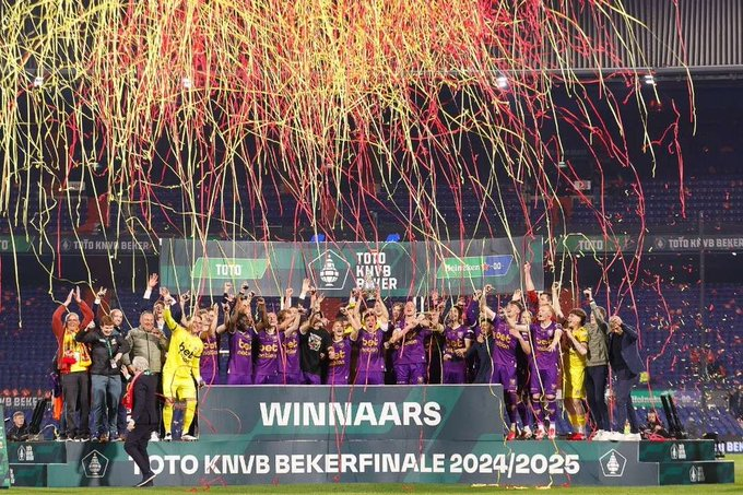 central_dobr's tweet photo. 🏆 Com o título do RuPaul's, os quatro clubes que subirão da D para a C4 na T53 já estão definidos:

💢 Vascão da Massa
🇵🇬 DBR 
🎭 RuPaul's Drag Team
⛏️ Dynamo Osasco

Boa sorte! https://t.co/idimNsA6Ln