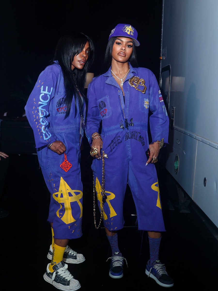 wavecheckers's tweet photo. Teyana Taylor &amp; her Mom at Essence Festival in New Orleans 💜 https://t.co/AvPOeyXIwv