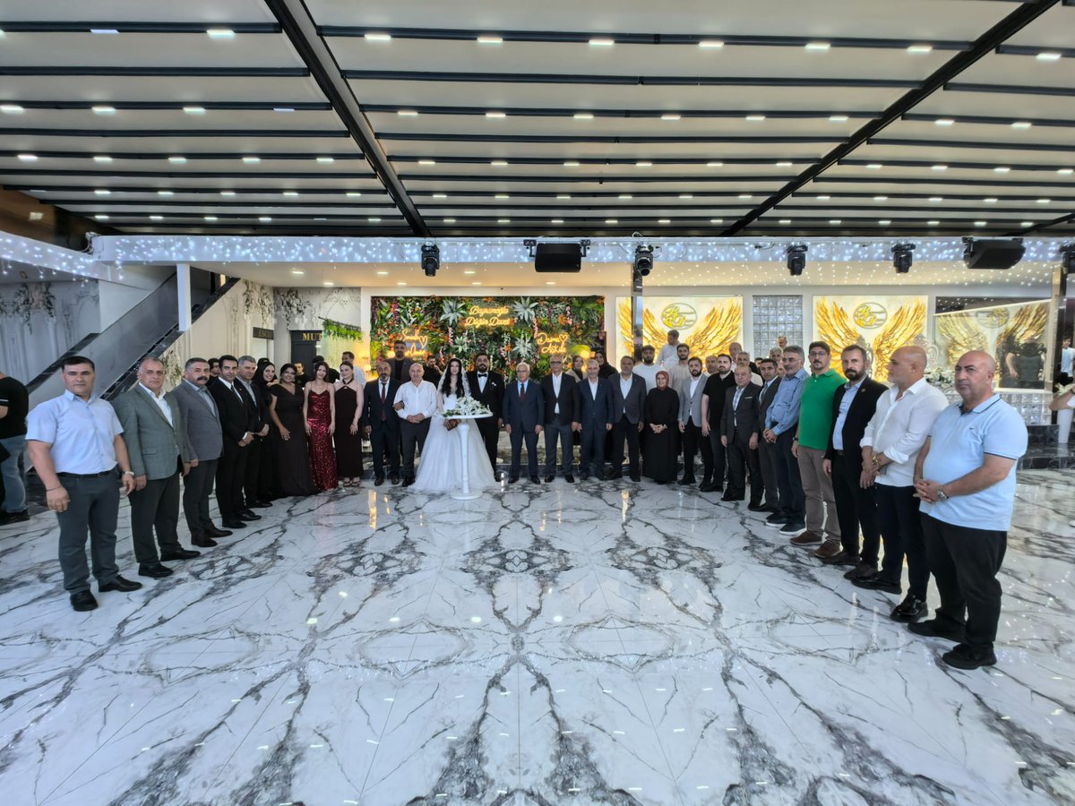 akgencgebzee's tweet photo. KBB Başkan vekilimiz Hasan Soba,İlçe Bşk Recep Kaya,İlçe Gençlik Kolları Bşk Av.Bilal Durmuş Kurt,Yönetimimiz ve meclis üyemiz ile birlikte;Kocaeli Selimliler dernek Bşk İbrahim Keskin’in çocukları 
Sibel Sude &amp; Muhammet İsa çiftinin mutluluklarına şahitlik ettik.

#akgencgebze https://t.co/lGyJGVIgEV