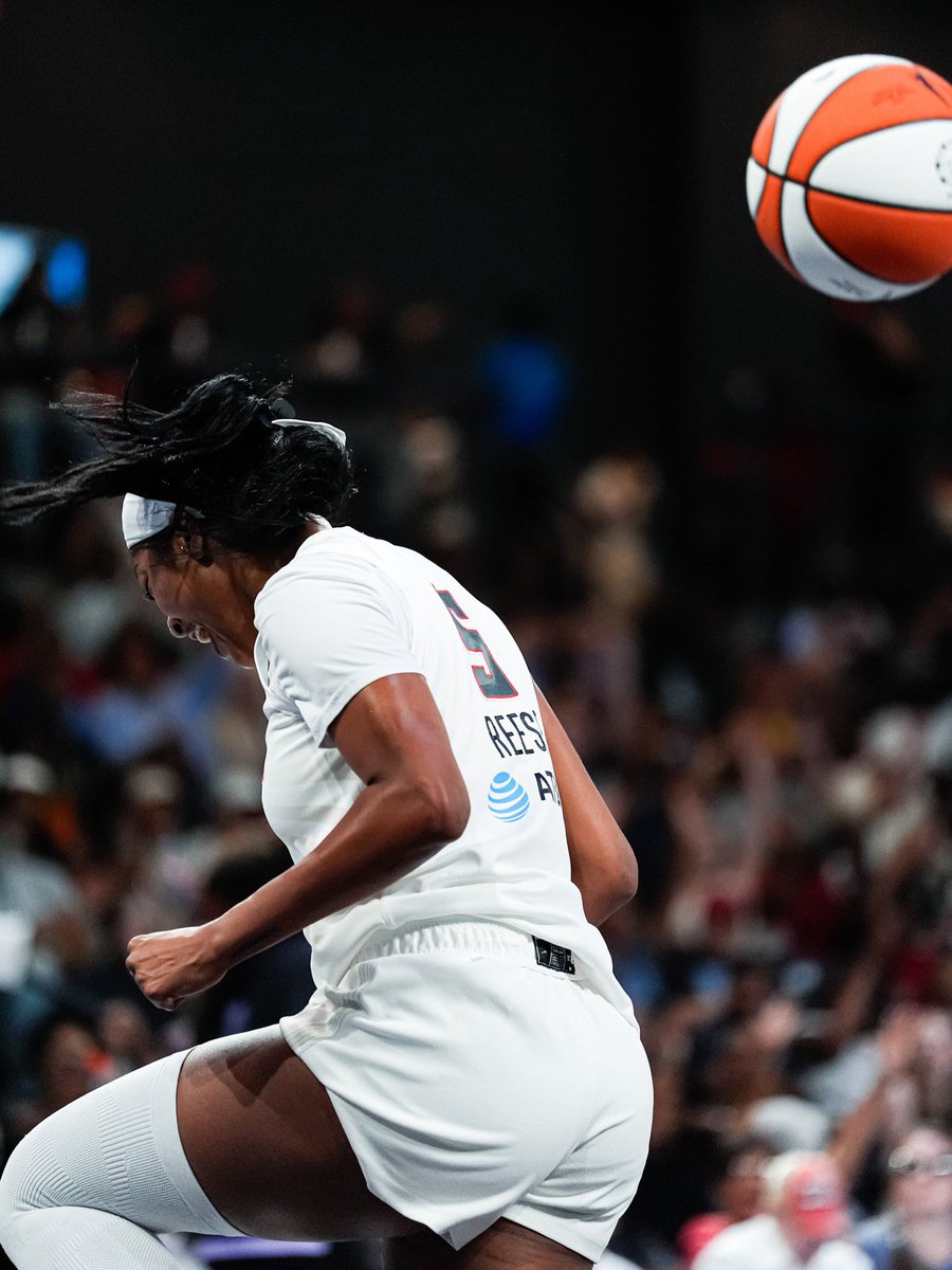 ar5source's tweet photo. 🏀| Angel Reese vs Golden State Valkyries 

17 PTS
13 REB
3 AST 
3 STL https://t.co/T5HzXpZHdR