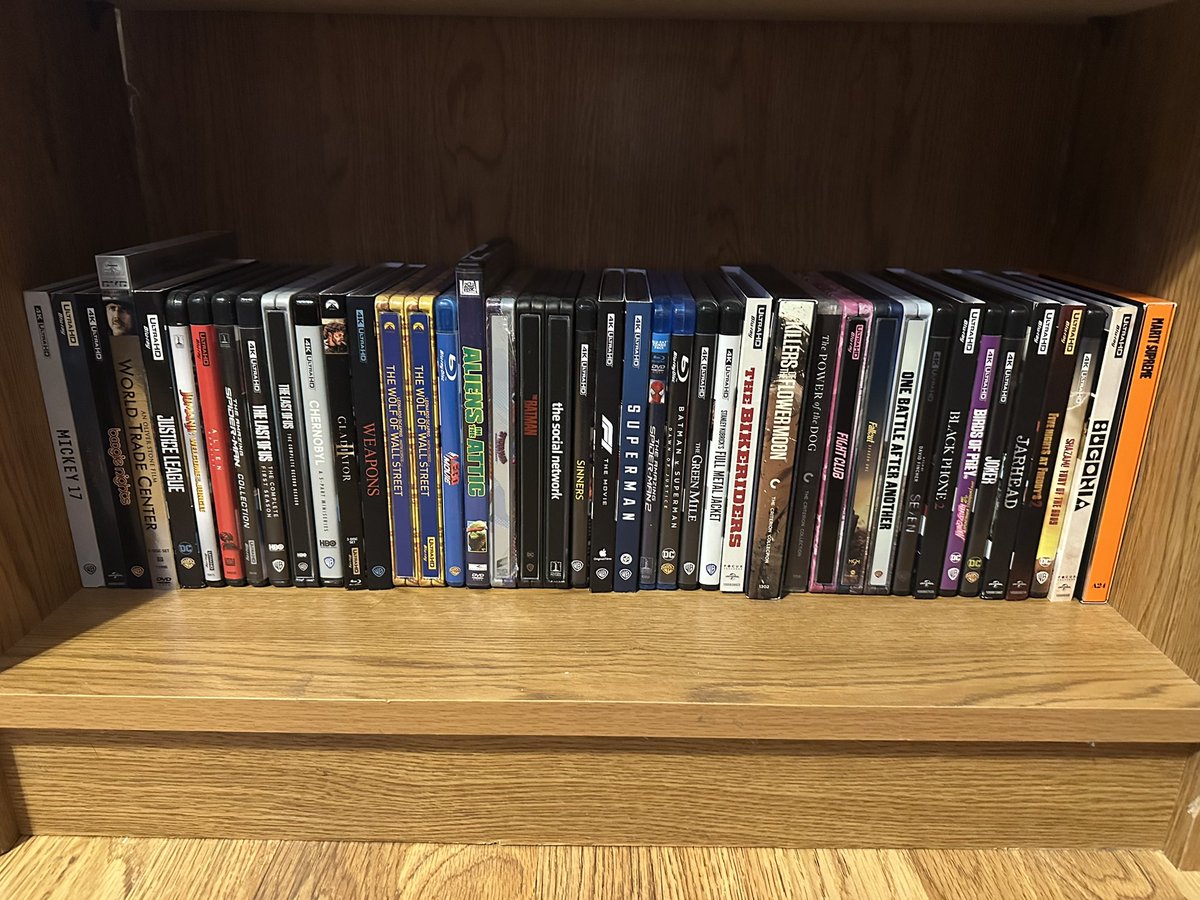 GiannissTape's tweet photo. Physical media forever. https://t.co/Qs1zFAEEzw