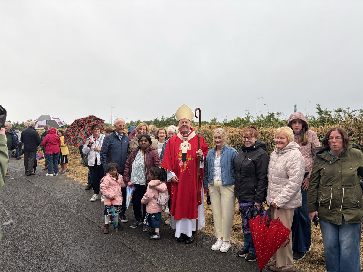 ArchbishopEamon's tweet photo. It was deeply moving to celebrate Mass at Mullaharlin Mass Rock outside #Dundalk for feast of #StOliverPlunkett. In times of harsh persecution, these Mass rocks were secret, sacred places where people gathered, often at risk, to keep the faith alive. #FaithOfOurFathers https://t.co/1lbB4t1APZ