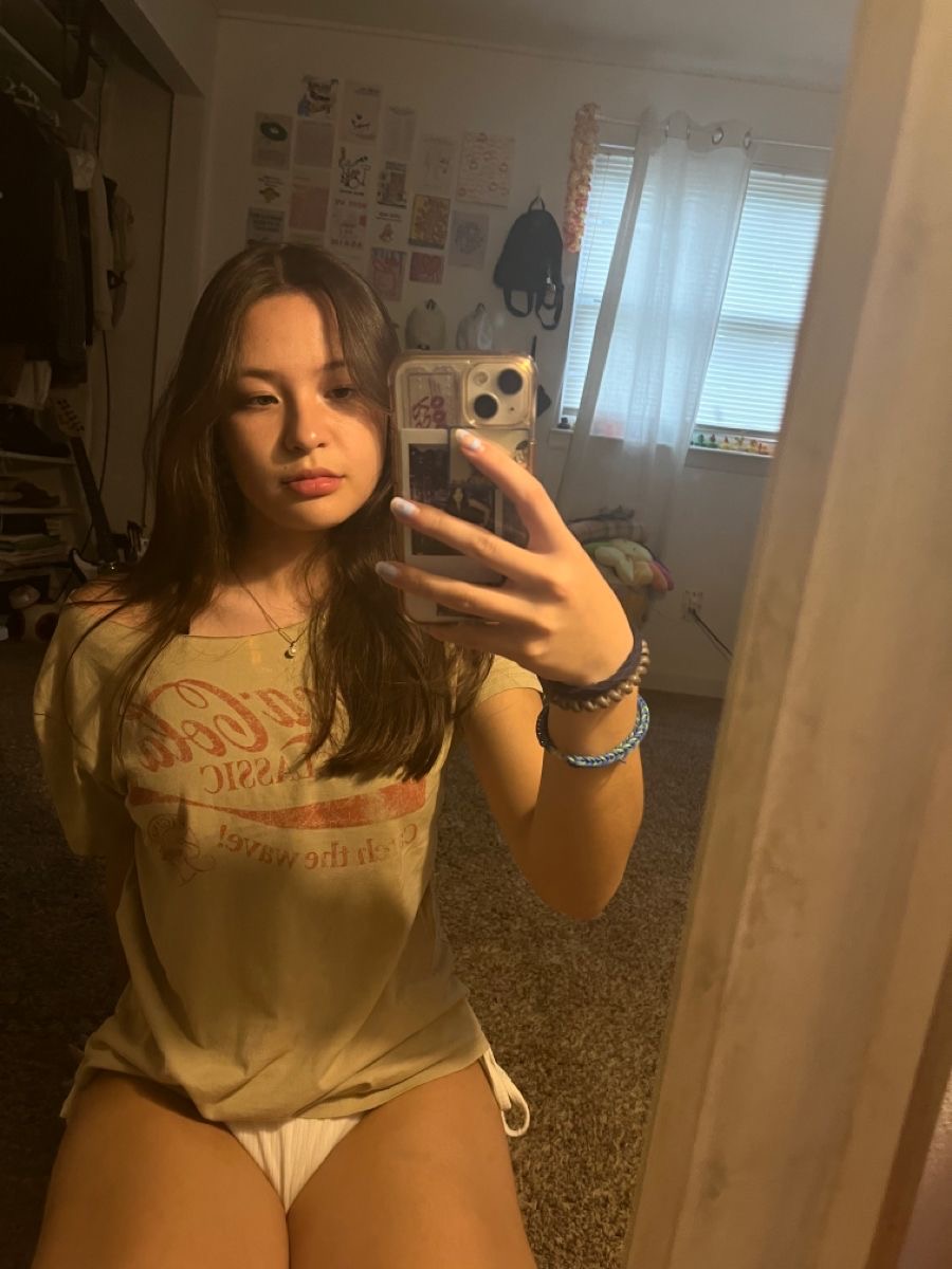 karates02's tweet photo. Amo postar fotinha de pijama aqui 🤗 https://t.co/i4poCqUheo