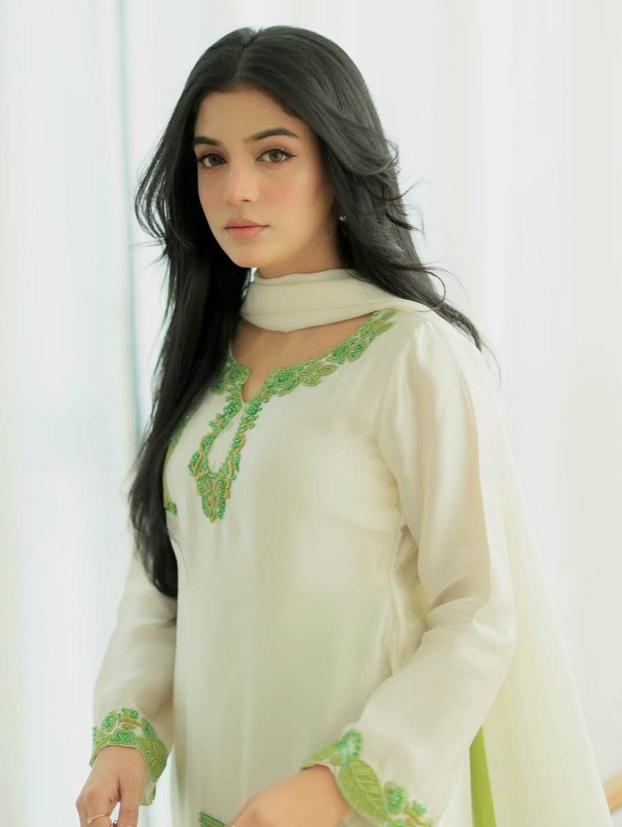 Hania tweet media