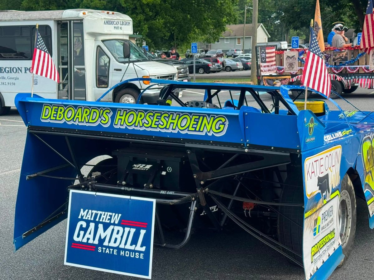 matthew_gambill's tweet photo. Happy 250th Birthday America🇺🇸 

We celebrated by walking in the annual Independence Day Parade.  I love our country and I am proud to be an American! God Bless the USA! 🇺🇸🇺🇸🇺🇸 https://t.co/mZ19ndcQFa