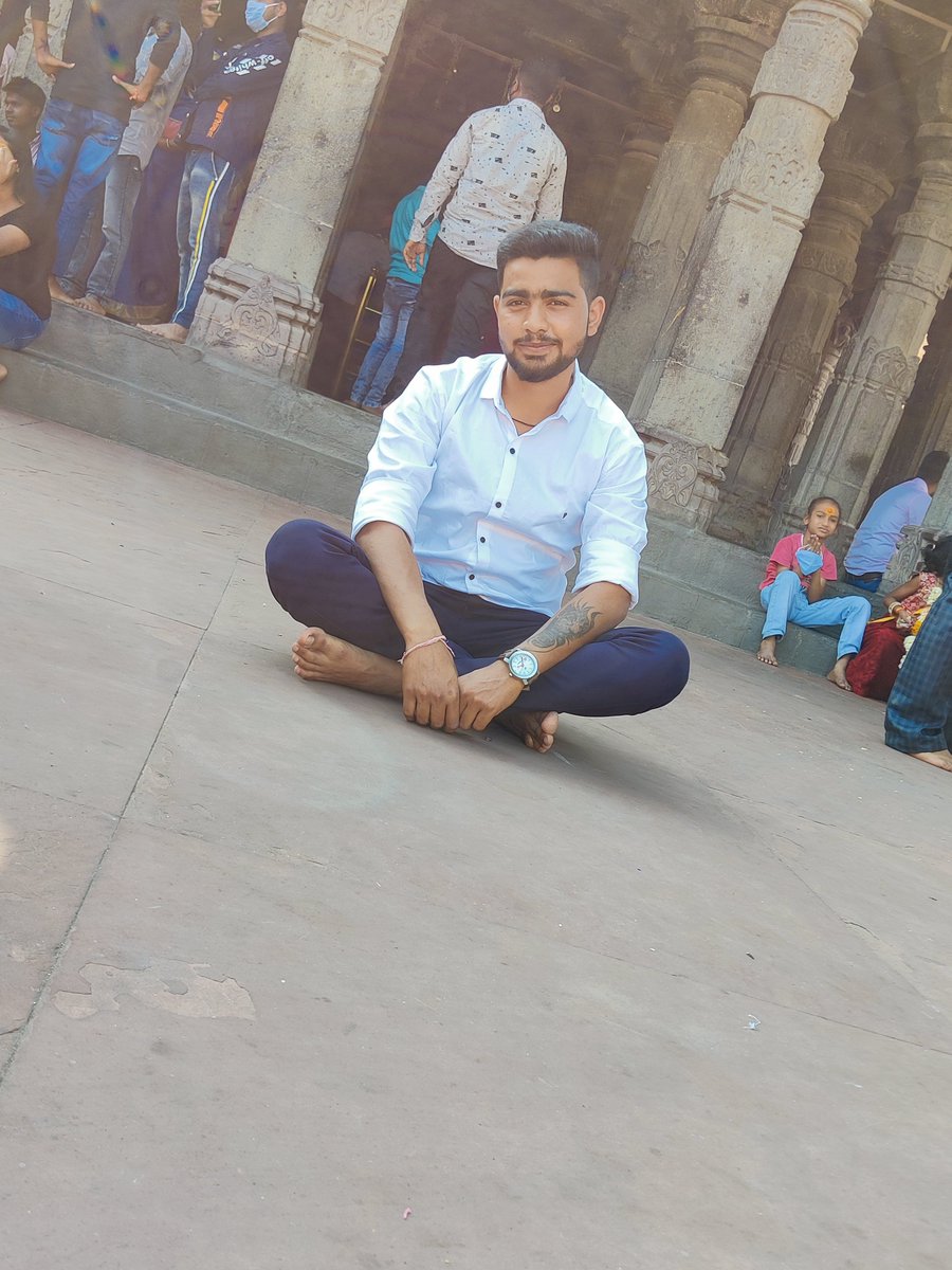 YashBatham4's tweet photo. 🧿 https://t.co/xWPObZWHv8