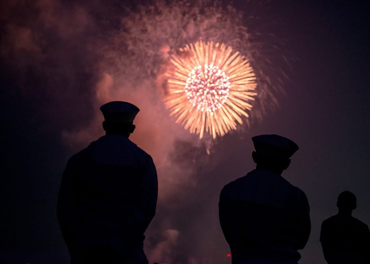 US2ndFleet's tweet photo. 250 years. One Nation. One Navy. 🇺🇸⚓
Today we celebrate America's independence and 250 years of the U.S. Navy defending the freedoms declared on July 4, 1776. Happy Independence Day!
#America250 #INR250 #Navy250 https://t.co/DIEgvMcciu