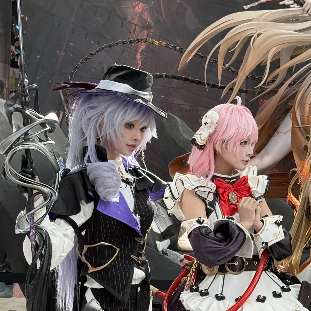 LumiPlaytime's tweet photo. The official cosplayers of the Silver City are absolutely stunning — it's like a full-on game arsenal showcase!
Cr.Alf-suiseiko Detective-zekia Cinderella-anaelic
#SilverPalace #AX2026 #Cosplay https://t.co/SnPVSvLdyZ