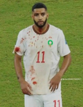 yosf_Ali16487's tweet photo. الفرق بين لاعبي المنتخب السعودي والمنتخب المغربي ..

#المغرب https://t.co/7UOqPfHCkU