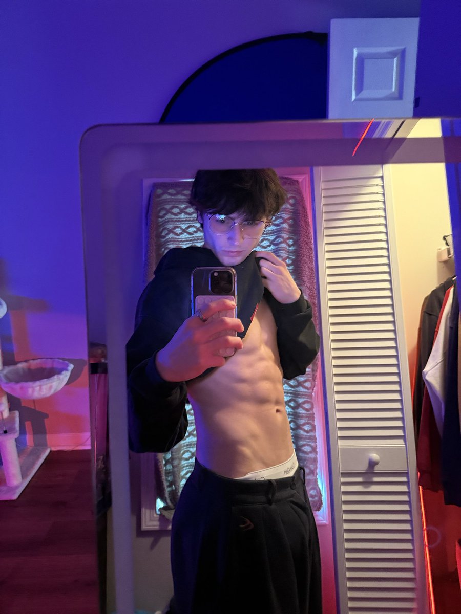 Prestonnrr's tweet photo. Happy 4th of July! Here is my gift to you https://t.co/pIUIOHFxqH