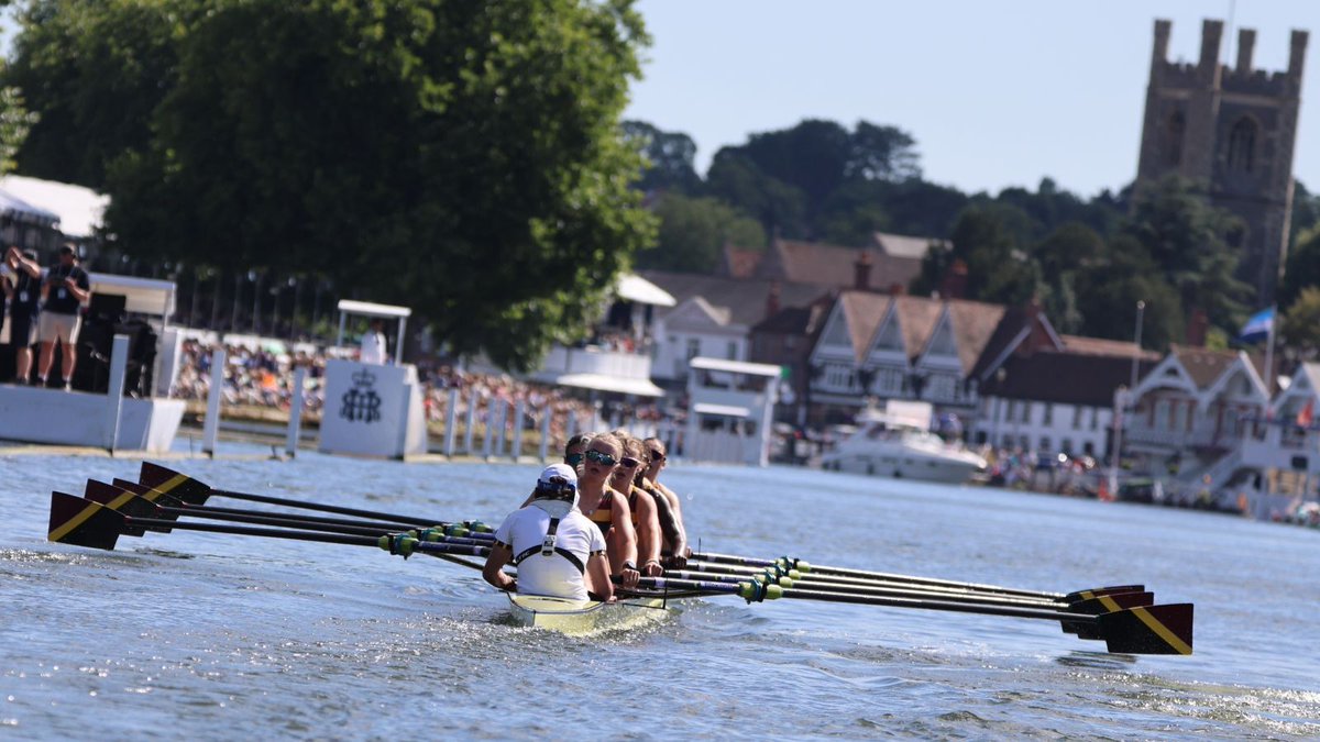 ShiplakeCollege's tweet photo. #HRR2026 Sunday (finals day) The Girls' Eight meet Headington School for the final of The Prince Philip Challenge Trophy.
11-11.40am: Pre-race drinks at the Shiplake gazebo, Henley Cricket Club - all Shiplake supporters welcome!
11.55am Boating (Tent E)
12.40pm Race
#GoBees https://t.co/AfCbRALcsW