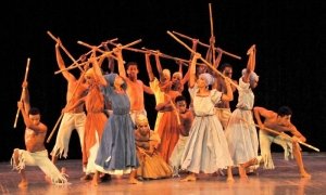alfonsoyoha74's tweet photo. El Conjunto Folklórico Nacional de Cuba (CFNC) recibió la Declaración como Patrimonio Cultural Inmaterial de la Nación.
#MatancerosEnVictoria https://t.co/UtuncPLQwq