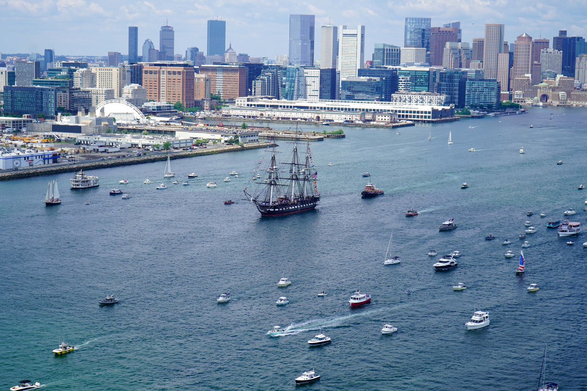 USSConstitution's tweet photo. 🇺🇸 Happy Independence Day from USS Constitution! 🇺🇸

USS Constitution, the world’s oldest commissioned warship afloat, got underway in Boston Harbor today to celebrate America’s 250th birthday.

Happy Birthday, America! https://t.co/hLSowM4CsY