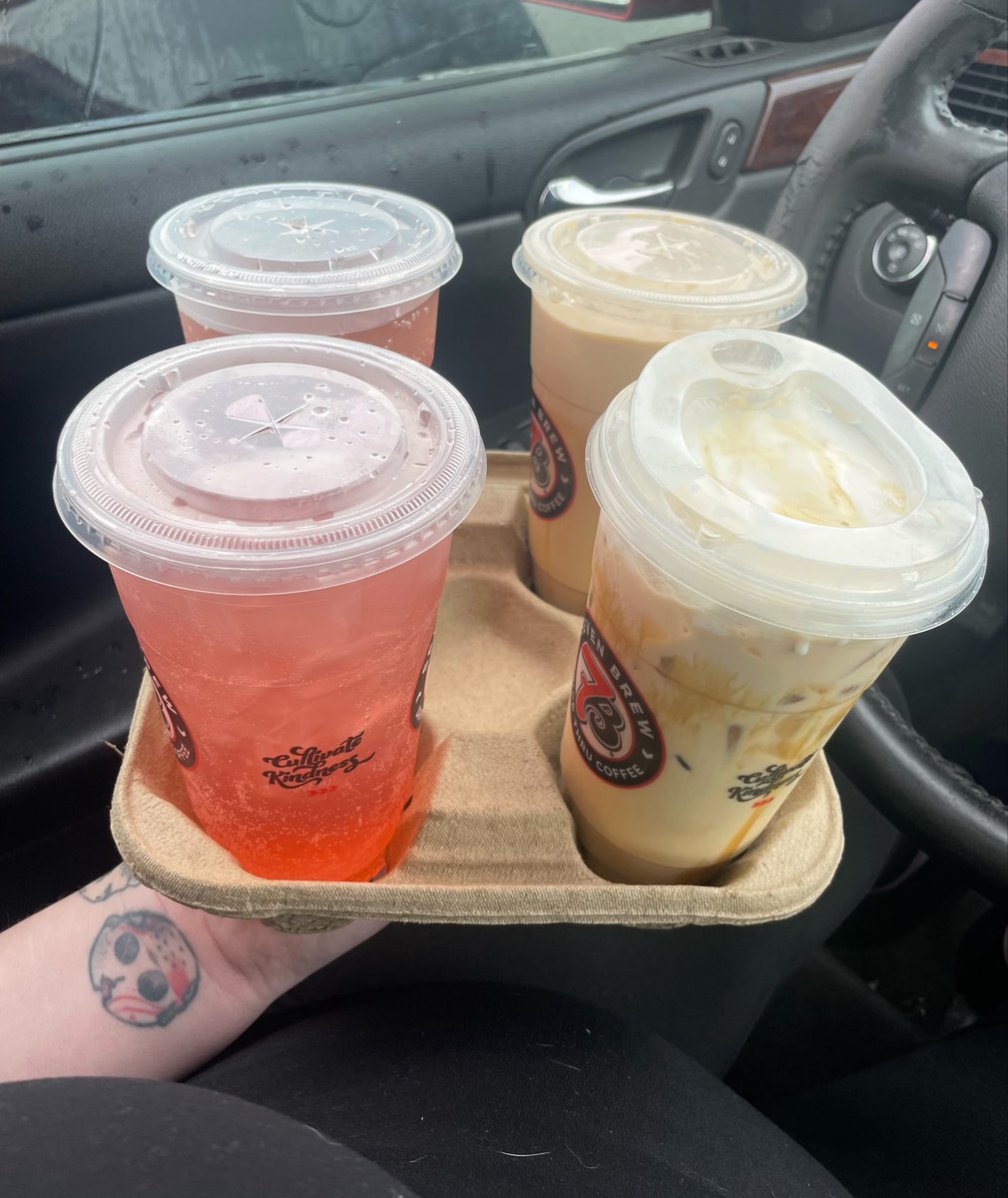 FindomLeviathan's tweet photo. $18 for My 4th of July coffee &amp; drinks. Matter of fact, make it $20. 😘 https://t.co/yJSAd3m4vd