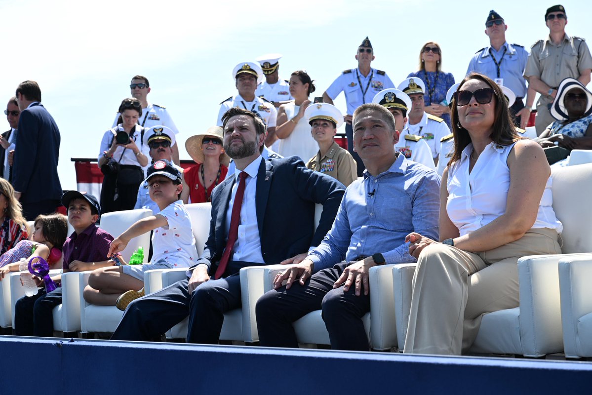 SECNAV's tweet photo. The skies over New York City thundered as we celebrated our nation’s 250th birthday. Honored to stand alongside @VP aboard USS Kearsarge as we witnessed the International Aerial Review on our nation’s Independence Day.

America’s @USNavy-@USMC team, alongside the rest of our Joint Force, is the world’s most capable and lethal fighting force. Together with our friends around the globe, we preserve freedom, deter aggression, and stand ready to fight and win wherever and whenever called.