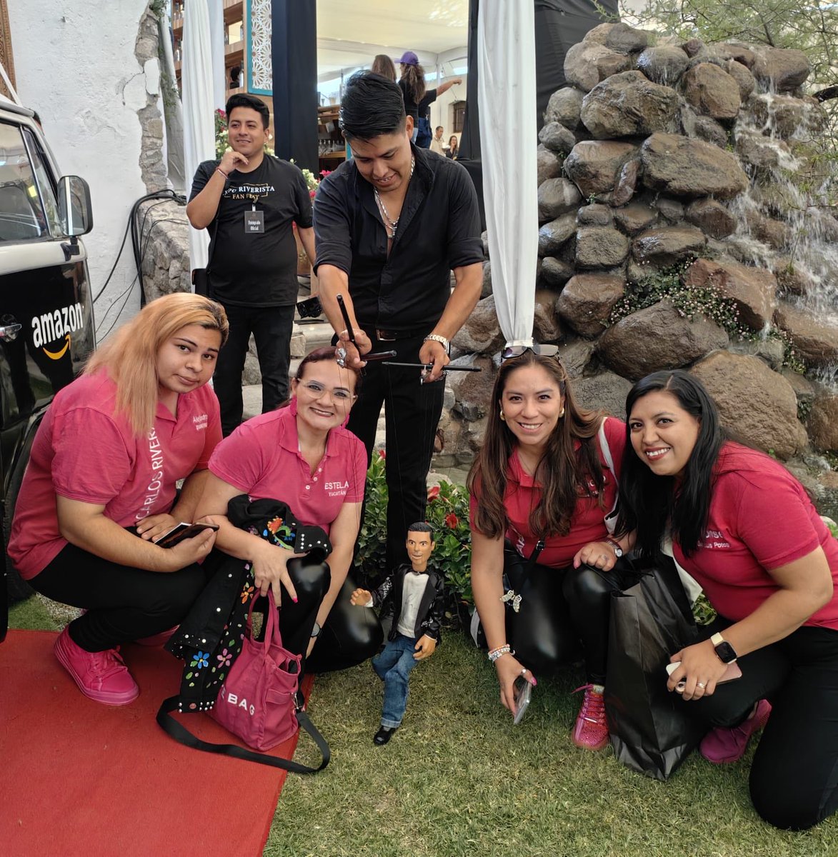 monse_gm's tweet photo. @riveristashq @_CarlosRivera Feliz día familia Riverista!!! 🙌🏼💕 https://t.co/FOtioMm9yG