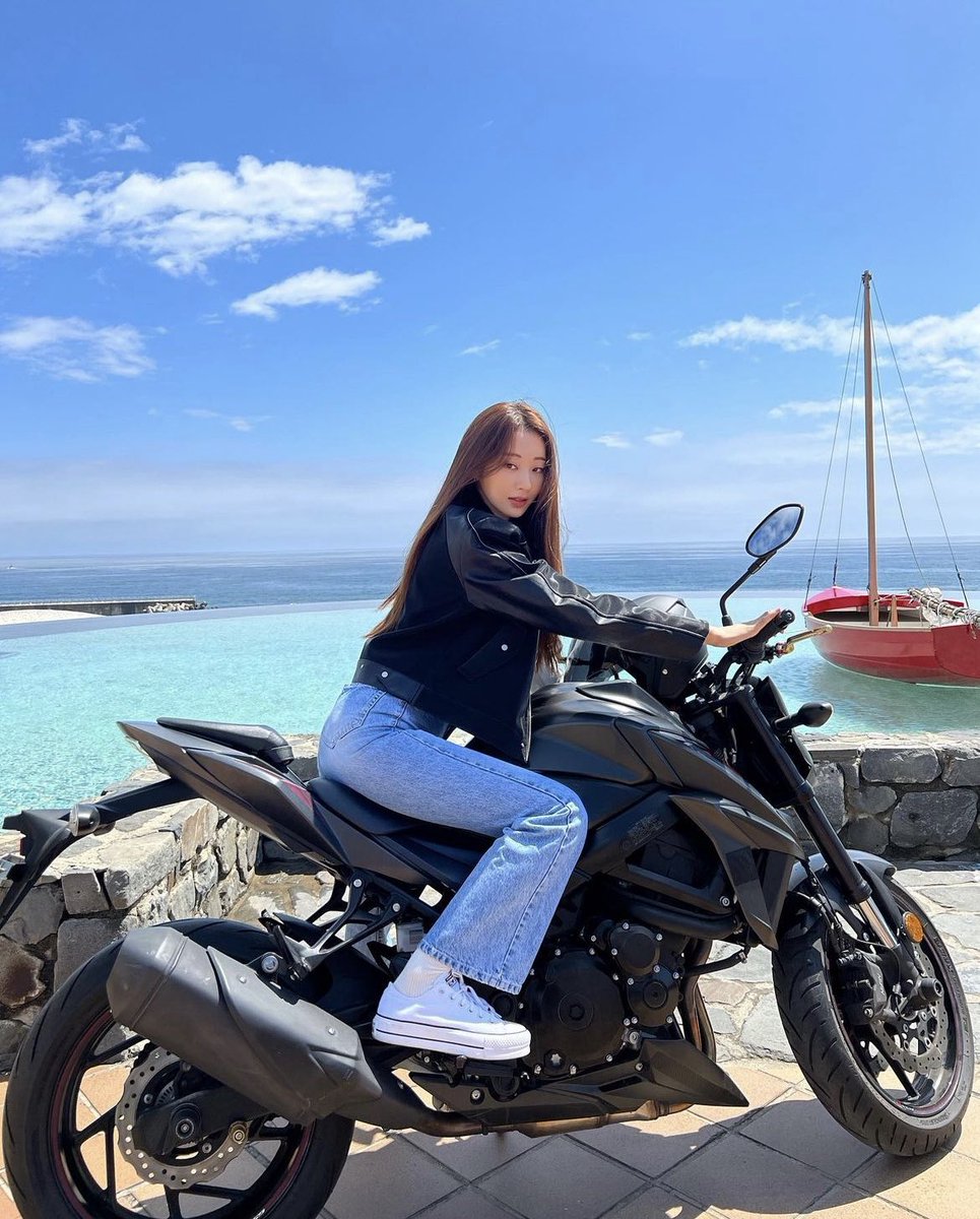 NMUSESZONE's tweet photo. Happy Gyeongree Day
⇢ #박경리 ✧ kyungri https://t.co/xwEfrdCxsX