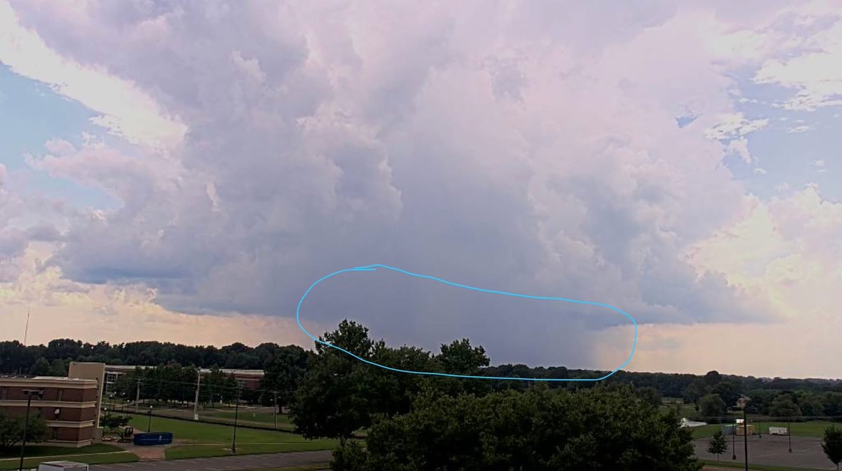 wxbryson's tweet photo. Nice view of a rain shaft via UT Martin's University Center Webcam! You can see that welcomed rain relief (circled in blue) on radar just off to the west of campus.

#accessweathercentral #tnwx #tennessee #weather #science https://t.co/juZrssPNDq