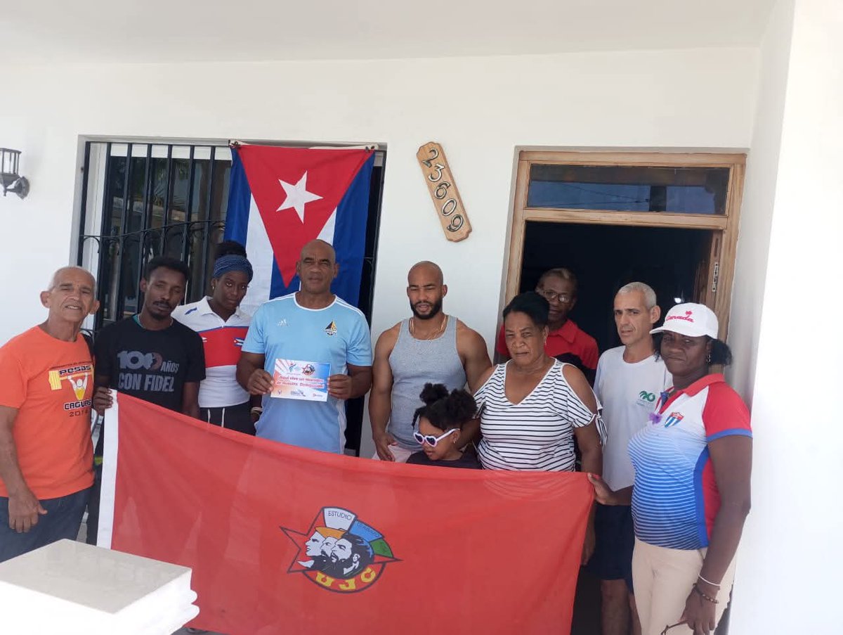 alfonsoyoha74's tweet photo. Día de alegría y reconocimiento,  se le declara la casa Centroamericana  al destacado atleta de judo Andy Granda. 🏠✨ éxitos campeón.
#MatancerosEnVictoria
#DeportesMatanzas https://t.co/Oax7KXKKYm