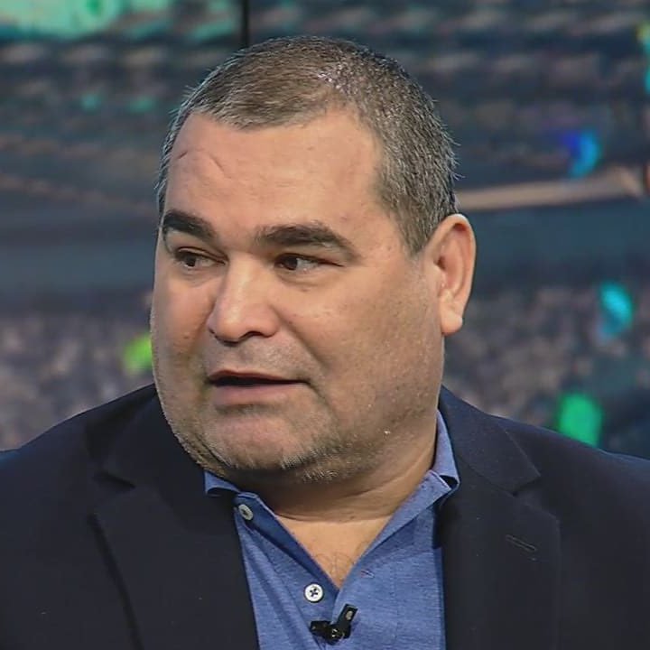 bpthaber's tweet photo. Eski Paraguay kalecisi Chilavert:

“Biz 1998 yılında Fransa ile karşılaşmıştık.

Şimdi de Paraguay, Afrika’yla maç yapacak.” https://t.co/O1FsbZL8KQ