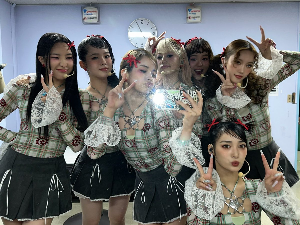 bb_ryuhey0819's tweet photo. 츠시 데뷔 4주년 진심으로 축하해 🫶🏻😍
올해도 같이 우주로 가자 🚀🔥🔥
#블루레이디 #오빠 https://t.co/2rvQL60uSu