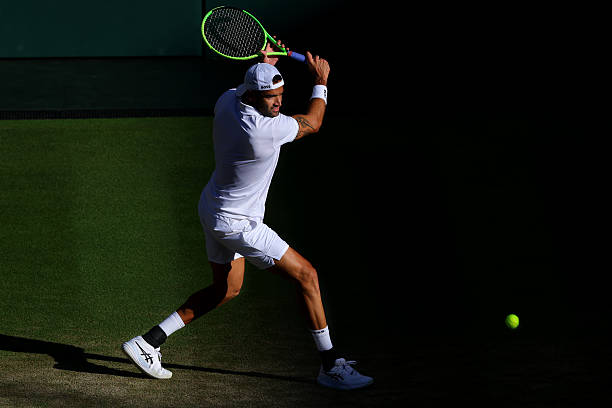 TheTennisLetter's tweet photo. Berrettini wins the 4th set 7-5 against Grigor Dimitrov at Wimbledon

Big fight from Matteo

Off to a 5th set 👀

🇮🇹 https://t.co/PP1XcSyCe6