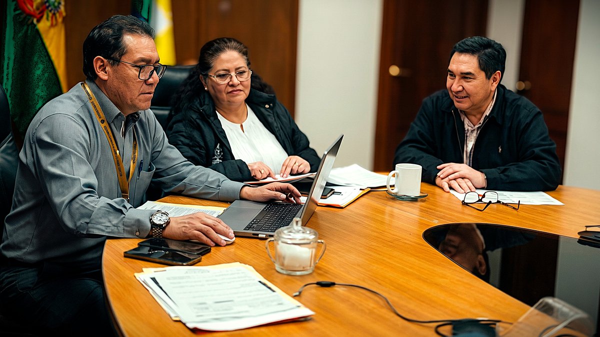 cacique_radio's tweet photo. El diputado Germain Caballero impulsa la dotación de ítems de salud para municipios de la C-54 https://t.co/MS4TMNkytD https://t.co/6HTwDzDc7o