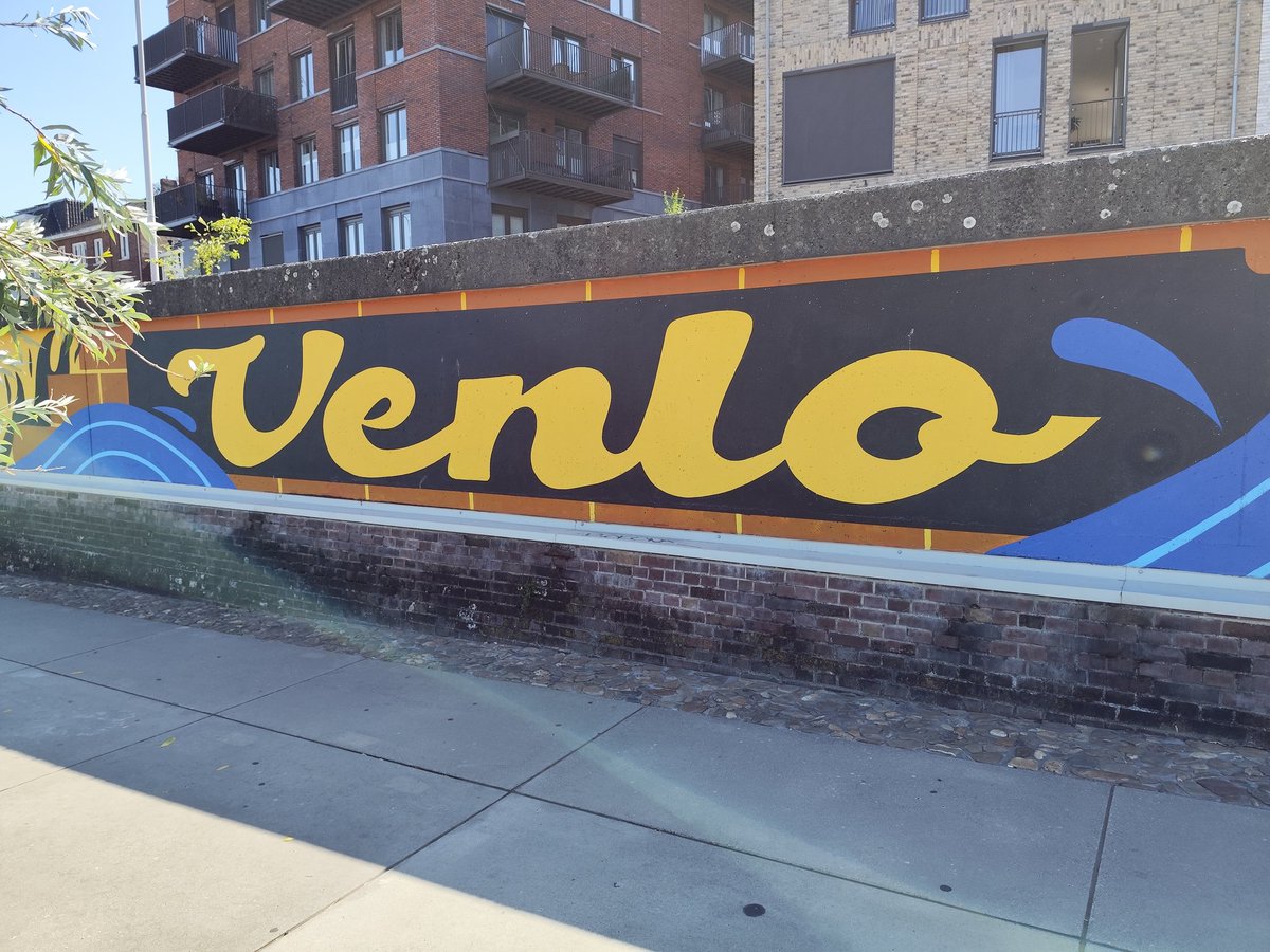 LarsWinter_'s tweet photo. #Venlo https://t.co/jQQOJIK1dP
