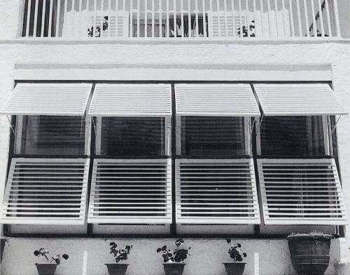 archistar1's tweet photo. #architects
José Antonio Coderch de Sentmenat
&amp; 
Manuel Valls i Vergés 
Casa Garriga, 1947
Barcelona, Spain 🇪🇸 
#architecture https://t.co/hOrkyy7uJt