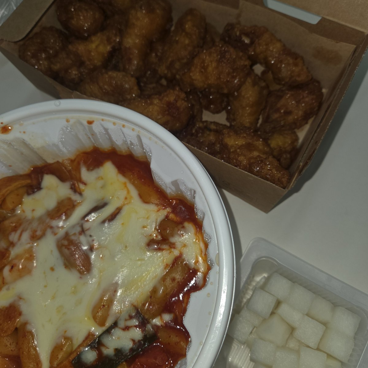 bbokksil's tweet photo. 먹는게 일상.. https://t.co/NqgceJfu0k