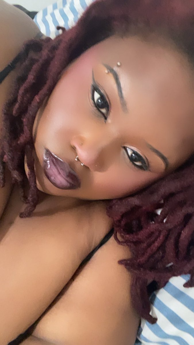 #headlesbianincharge! tweet media