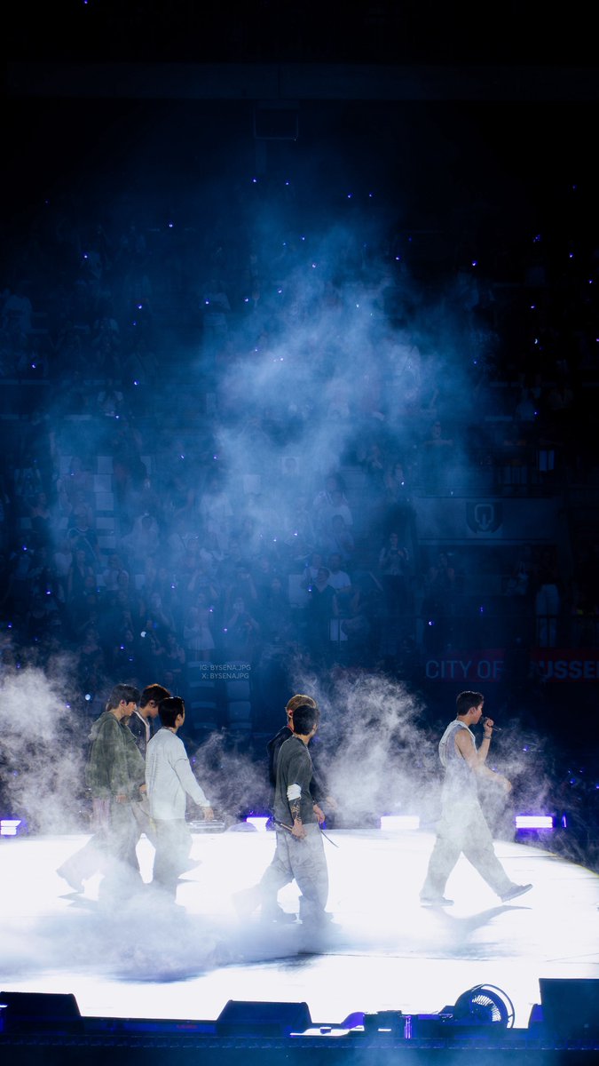 bysenajpg's tweet photo. my ot7 💙 https://t.co/MizKGnfCZu
