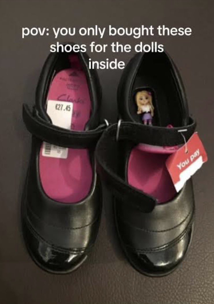 PlagueB0nes02's tweet photo. @hottropica Omg we used to have something similar in the uk when I was a kid, you could pull up the sole in the shoe and there was a toy inside and the marketing for it is so nostalgic to me https://t.co/vb9diVeo2o