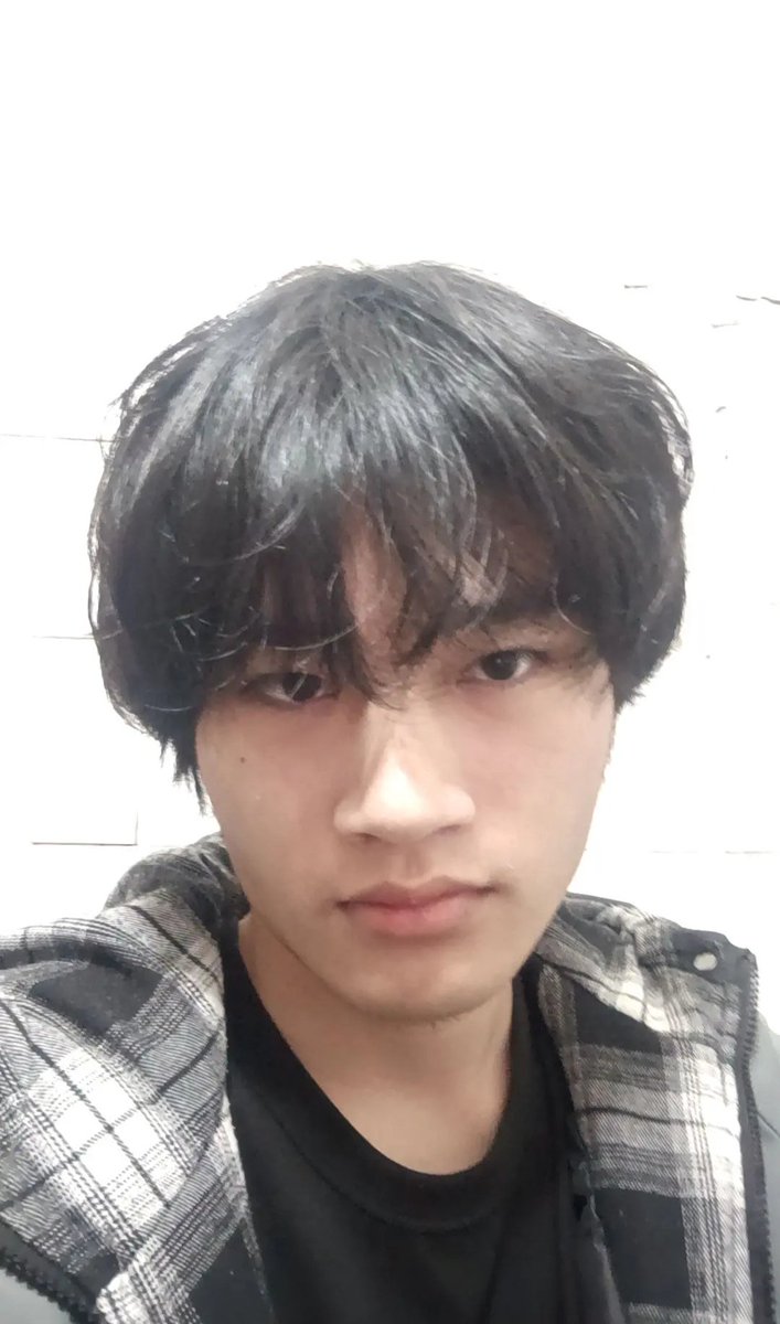 JunmouM6153's tweet photo. 我好孤独啊😩😩😩 https://t.co/8kDXxqGL8K