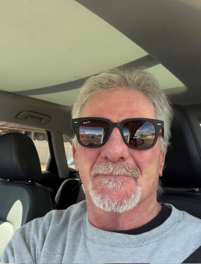 Smithnjw's tweet photo. Hello beautiful ladies How much for FaceTime!!
I've got &amp;$200 in PayPal https://t.co/sUChJ4VviP