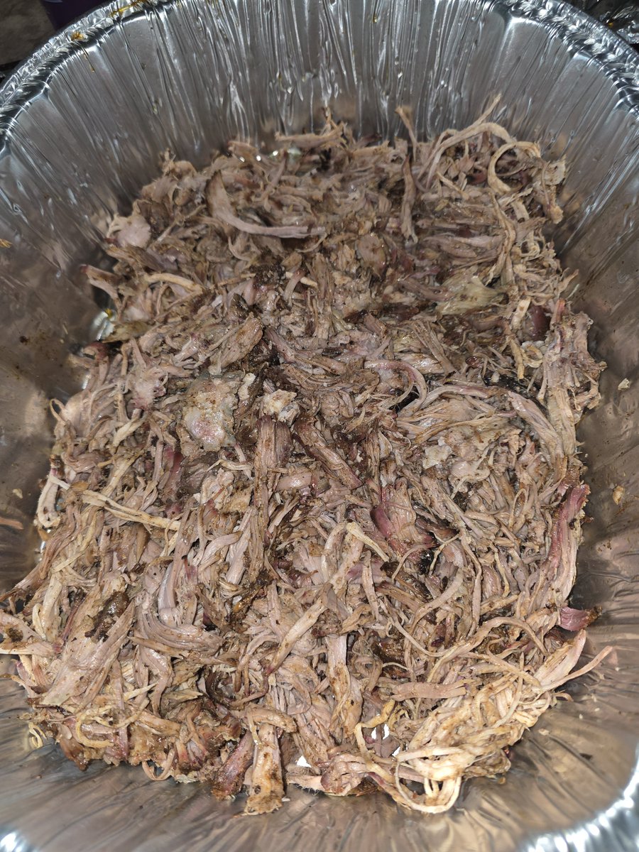 kindbreeder's tweet photo. Happy Independence Day everyone!! I hope everyone is eating as good as we are. 🤤🤤🤤 #KindzGeneticz #KindzArmy #IndependenceDayBrisket #PulledPork https://t.co/5mPm9n8eNG