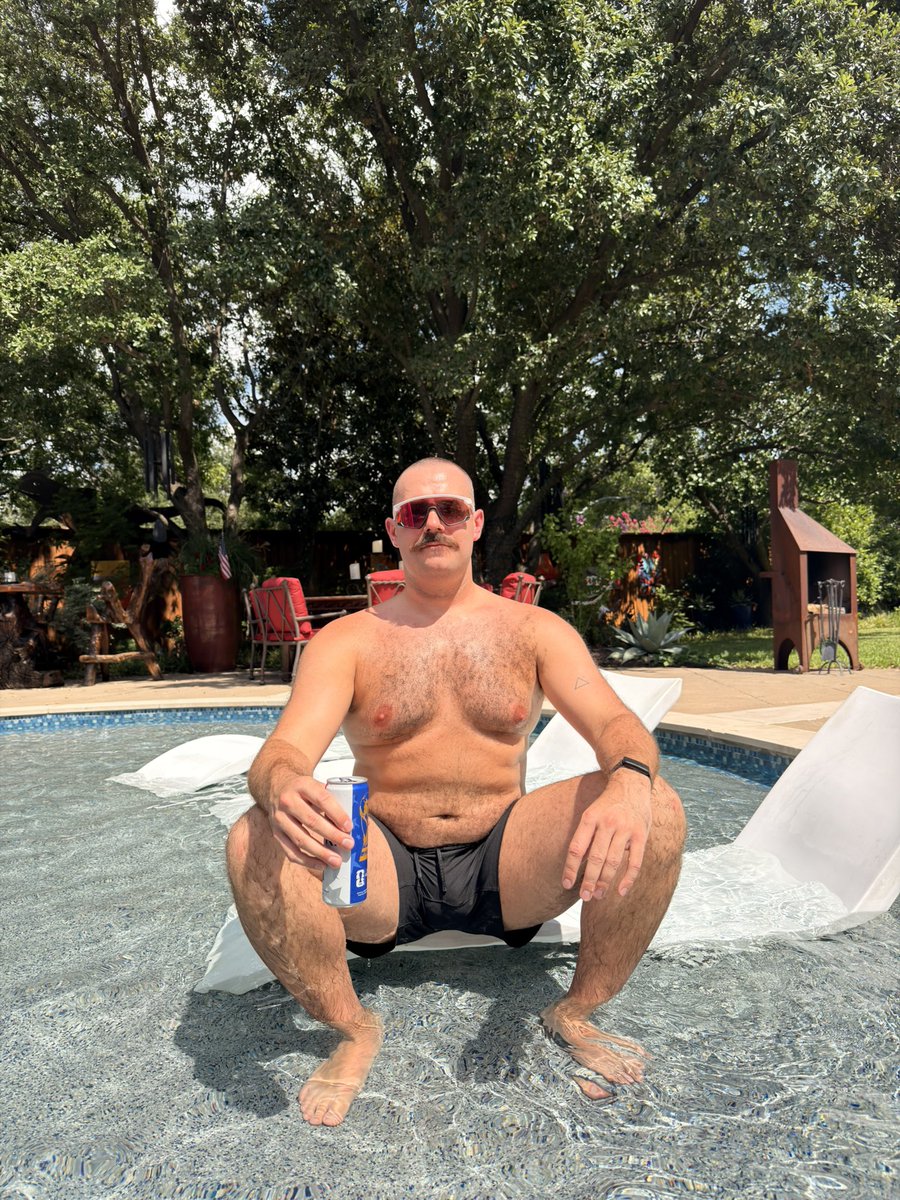 choppedboshua's tweet photo. take my trunks off? https://t.co/UX3InBCX1B