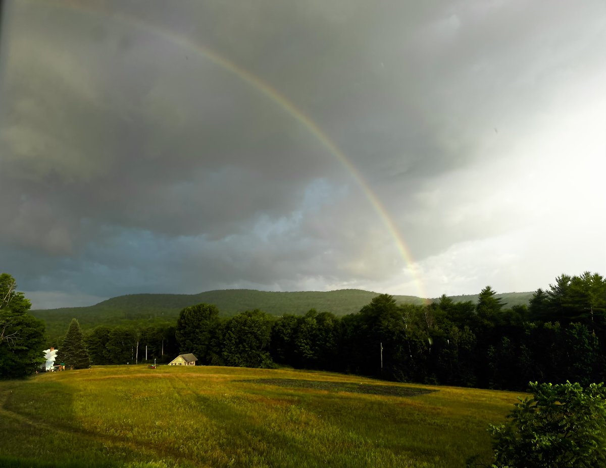 LadyHollowTree's tweet photo. “We hold these truths to be self-evident, that all men are created equal, that they are endowed by their Creator with certain unalienable Rights, that among these are Life, Liberty and the pursuit of Happiness.”

📸 taken this morning by OHT’s uncle who’s visiting. https://t.co/p3fV7Pjckz