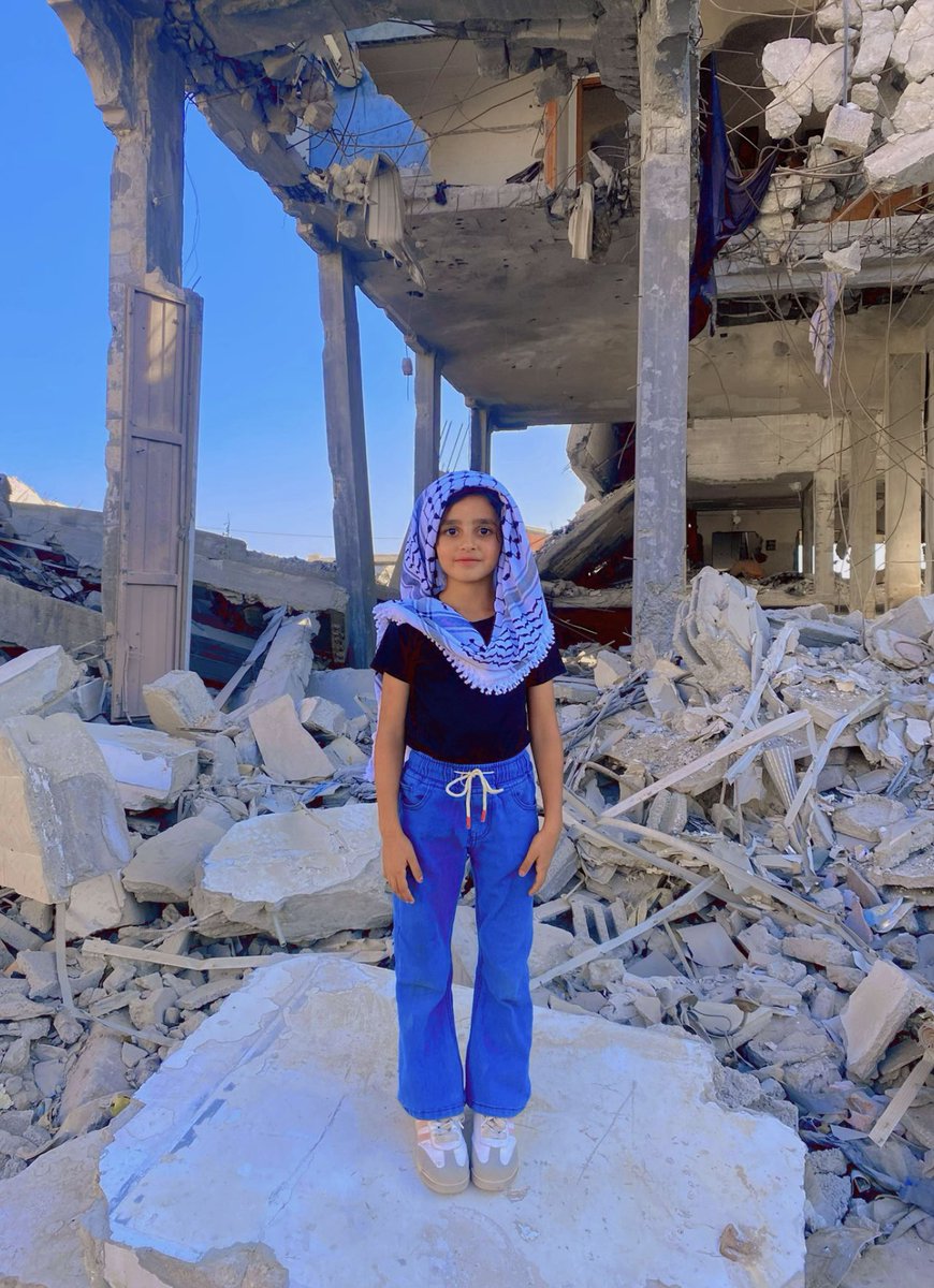 Mahayasir248909's tweet photo. Days pass without any donations. 💔

https://t.co/sJWMPoktNA

We go to sleep to the sound of bombings and gunfire, and wake up to the very same reality.

This is our life in Gaza: no safety, and fear is with us every moment of every day.

Please don’t forget Maha’s family and all the people of Gaza in your prayers.

Help us share our voice and our pain with the world.

Stop the war.
Stop the bombing.
Stop the killing.
Stop the terror.

We want to live in peace, just like everyone else.