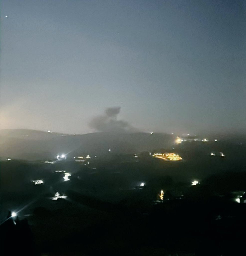 HadiHtt's tweet photo. July 5th - Israeli war crimes continue in South Lebanon:

A massive explosion just rocked South Lebanon in the middle of the night, turned out to be an Israeli demolition in Beit Yahoun, Bint Jbeil area. https://t.co/xd2wr0j602