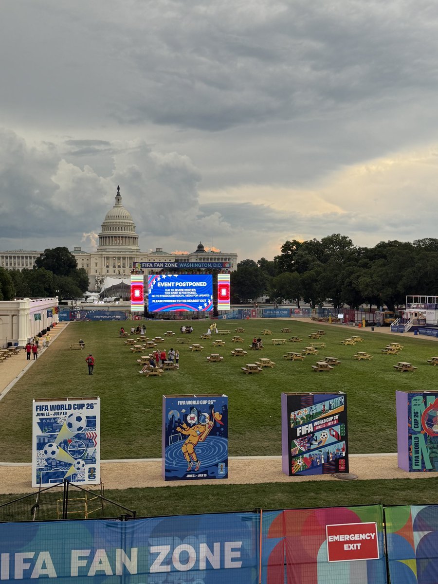 BillMelugin_'s tweet photo. The Great American State Fair &amp; FIFA Fan Zone on the National Mall are now both completely cleared out to due nearby severe weather. National Guard and local law enforcement were ushering people out. Unclear if/when they will reopen. Thousands now wandering nearby streets. https://t.co/IKVe4AZIuH