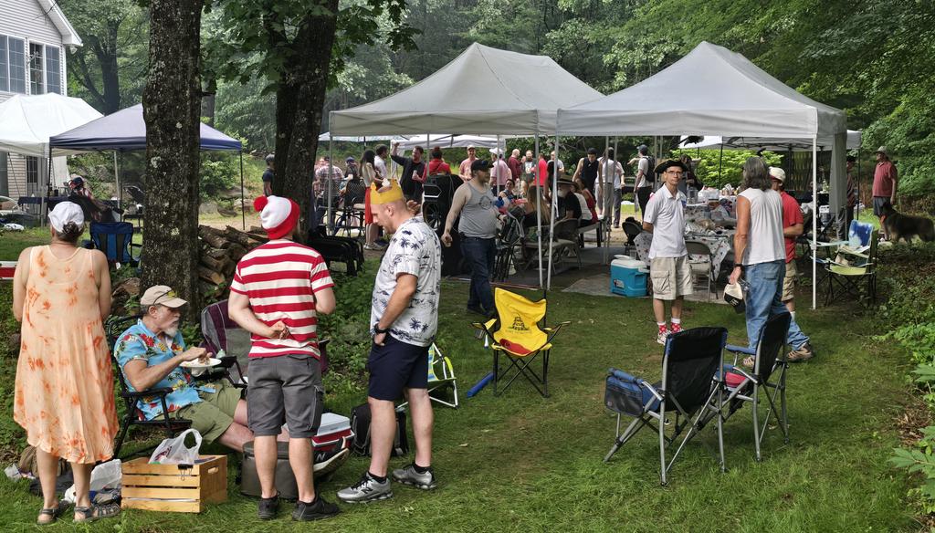 MrsSarahZee's tweet photo. It's good to be in New Hampshire.  
 
Free State Party Independence Day https://t.co/YQCcFoD2YG