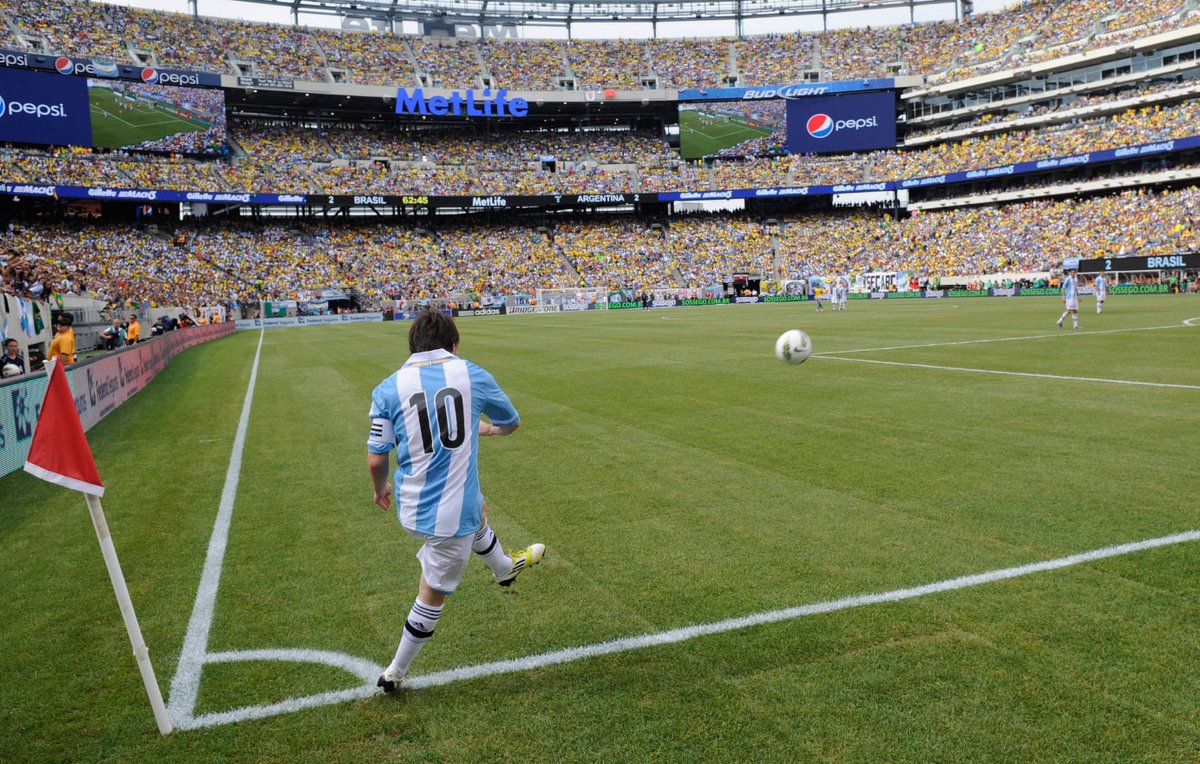 sozirv's tweet photo. MetLife Stadium ,2012 . https://t.co/DLNNCqDkNH