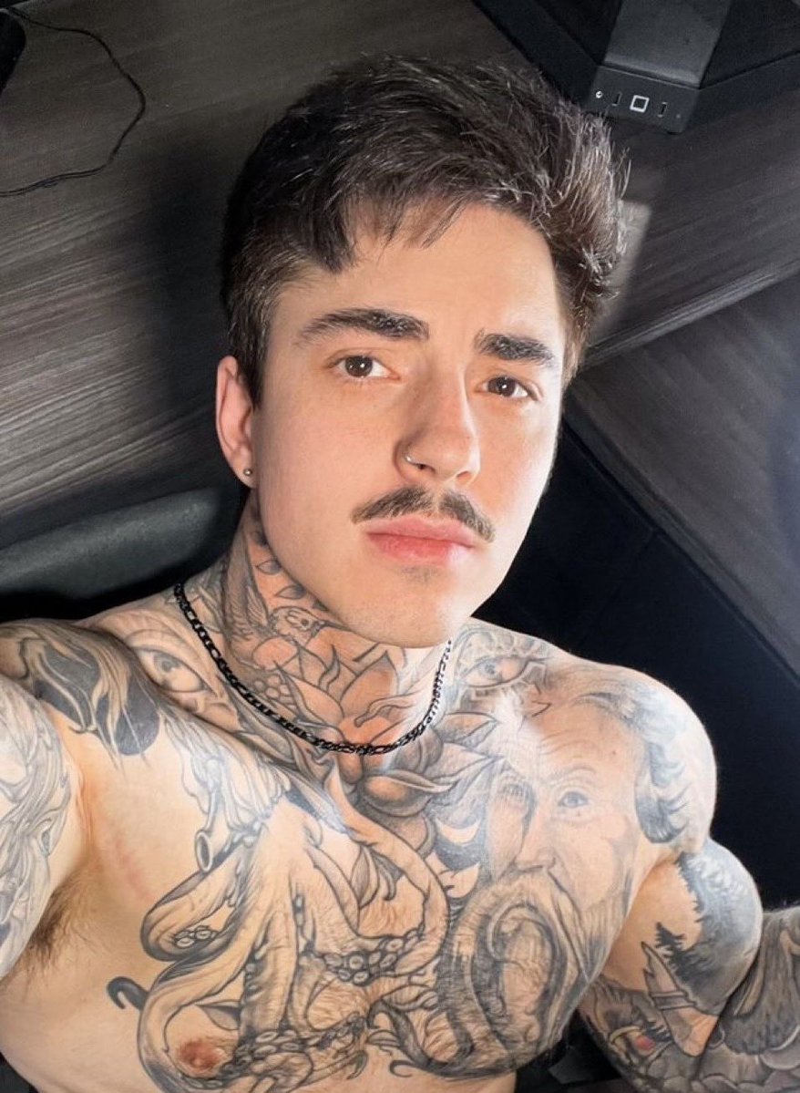 dxLoveStory's tweet photo. This face card is lethal 😜❤️

Jack Andrich https://t.co/O4QXDzCCPH
