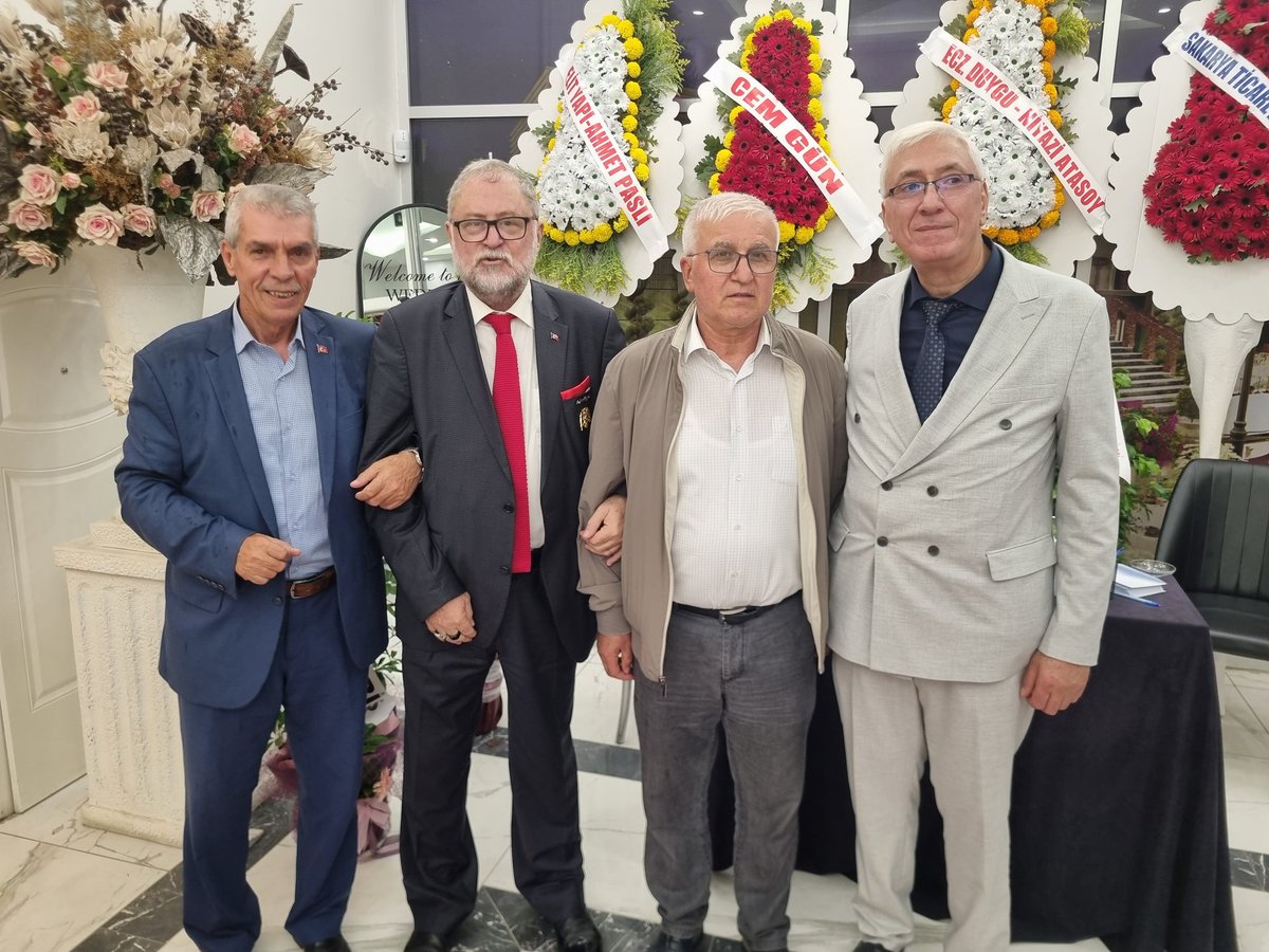 ergulismail54's tweet photo. Gazeteciler Cemiyeti Başkanı Sayın Müjdat Çetin’in sevgili oğlunun düğün törenine katılım sağladık.

Yeni çiftimize  ömür boyu mutluluklar diler, Çetin ailesini tebrik ederiz. Hayırlı, uğurlu olsun.
@mujdatdha
@sakaryagc https://t.co/NY81TYFlAi