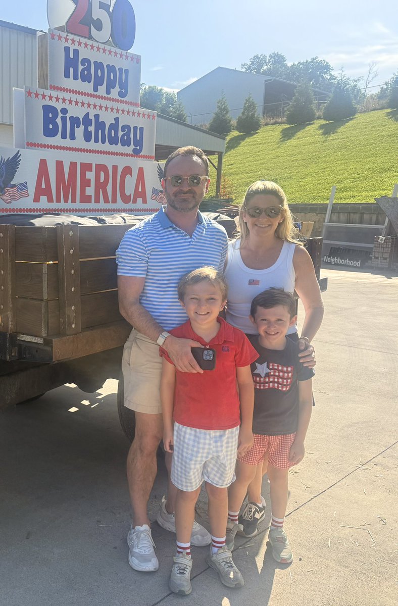 WhitneyGoetzJC's tweet photo. Our family wishes you a happy Independence Day! May God continue to bless our great country. 🇺🇸

Thank you, @jcpress, for the opportunity to share a few of my thoughts on the meaning of this day and why we celebrate it. Happy 250th Birthday, https://t.co/ZXD8UiC3rt