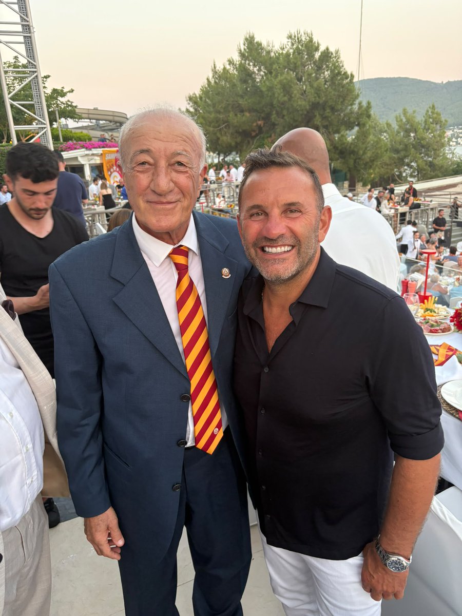BarlasNazif's tweet photo. Okan Hocamla 27 ye..... https://t.co/dsNkU6Fpld