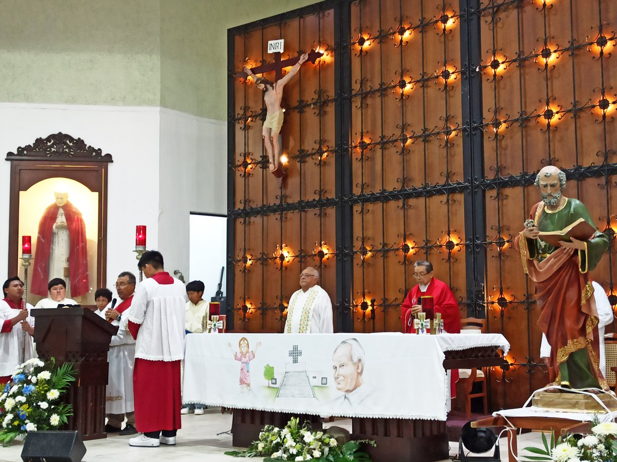 KofC17543's tweet photo. Participamos en la Santa Misa de Clausura de las Actividades Pastorales del Decanato 4, en la Parroquia de San Juan Pablo II. La Eucaristía fue presidida por el Pbro. Eudaldo Cervantes, quien celebró sus 51 años de sacerdocio. Jun 29, 2026.

@KofC #KofC #KnightsofColumbus https://t.co/oAJz2Xbrvf