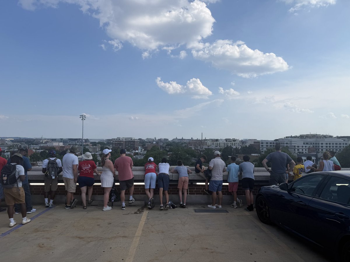 PenguinSix's tweet photo. Washingtonians already at the locals’ secret fireworks viewing place. IYKYK https://t.co/agYweTEbaJ