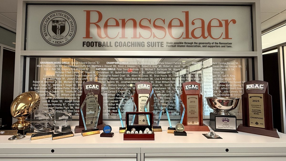 AarushBehera's tweet photo. Many thanks to Coach @PetePalczewski for hosting me and my family for the @RPIFootball visit. We loved the film session and appreciated all the detailed feedback on my mechanics and offensive plays. It was great to pick your brain and learn about the expectations from a college offense for a quarterback. @rpi @CoachPerrone @dinrockzzz @PallaviMan24553 @QBCoach_Evan